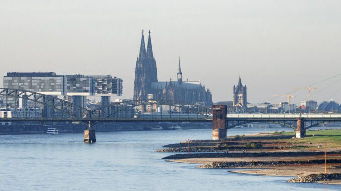 25 Jahre Kölle putzmunter: Mehr als 23.000 Freiwillige säuberten Köln