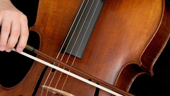 Celloversum in Köln vereint rund 60 Cellistinnen und Cellisten mit südamerikanischen Klängen Celloversum in Köln vereint rund 60 Cellistinnen und Cellisten mit südamerikanischen Klängen