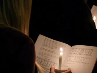 Chorabend im Ratssaal: Internationale Weihnachtslieder in Homberg