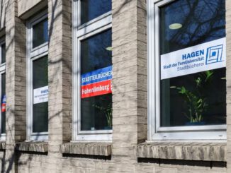 Erzähltheater in Hohenlimburg lädt Kinder zu Kamishibai über Gefühle ein