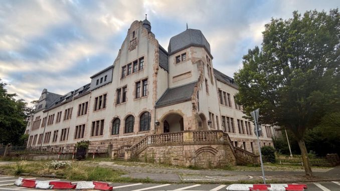 Flüchtlingsunterkunft in Recklinghausen wird bis Ende Oktober 2026 geschlossen Flüchtlingsunterkunft in Recklinghausen wird bis Ende Oktober 2026 geschlossen