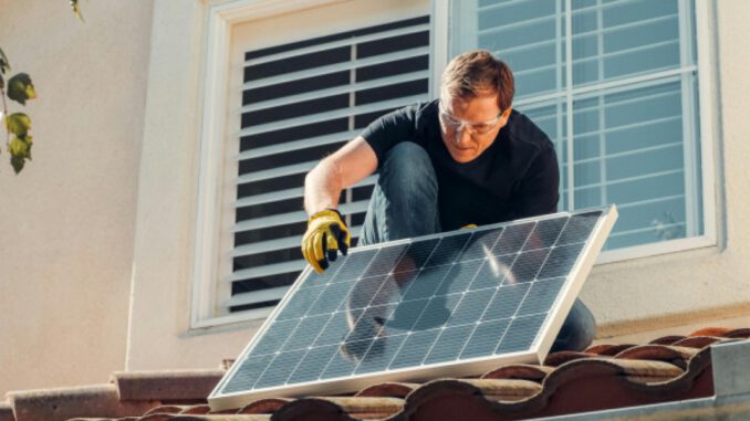 Köln startet Online Anträge für Photovoltaik Förderung 2026 mit acht Millionen Euro Budget